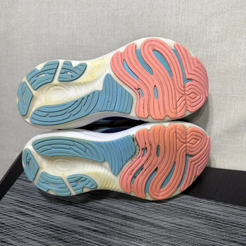 Brooks wear scuffs